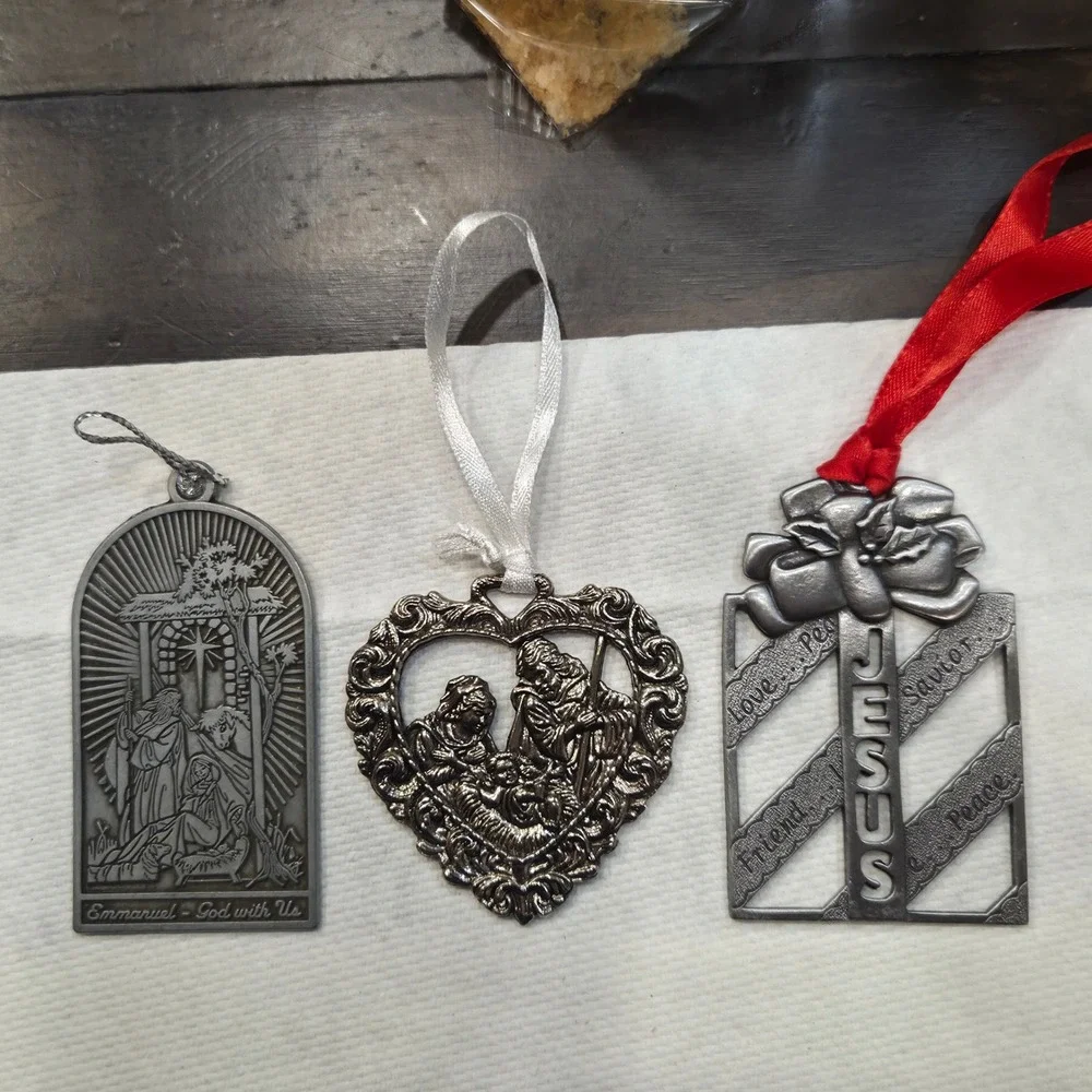 Religious Pewter Metal Christmas Ornaments Set Nativity Holy Family Jesus 3pc